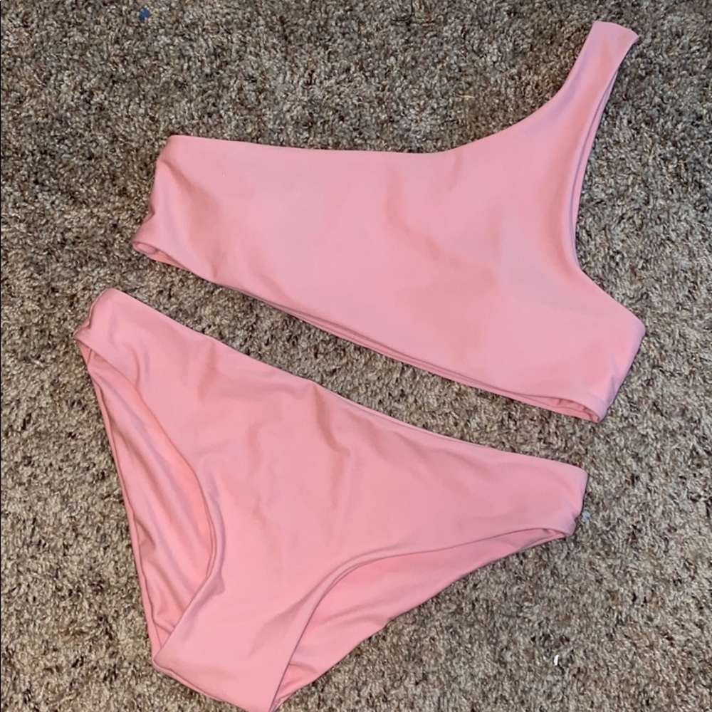 one shoulder bikini set size SMALL